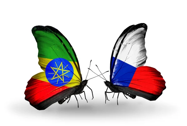 Twee vlinders met vlaggen van Ethiopië en Tsjechische — Stockfoto
