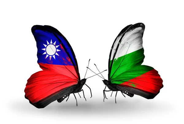 Бабочки с флагами Тайваня и Болгарии — стоковое фото