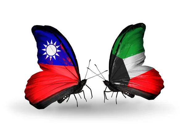 Papillons avec drapeaux Taïwan et Koweït sur les ailes — Photo