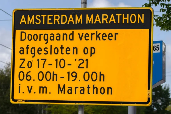 Billboard Amsterdam Marathon Ved Amsterdam Nederland 2021 – stockfoto