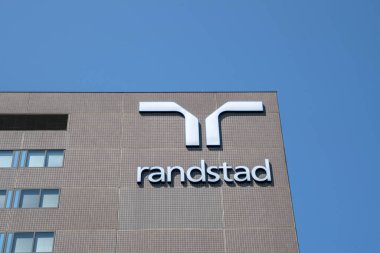Amsterdam 'daki Randstad Binası Hollanda 17-7-2021