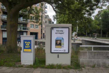 Amsterdam 'da İki Billboard, Hollanda 30-8-2021