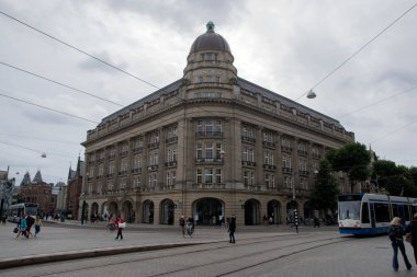 Amsterdam 'daki Hirsch & Cie Binası Hollanda 16-8-2021