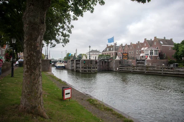 Zeesluis Sluice Folyónál Hajó Muidenben Hollandiában 2021 — Stock Fotó