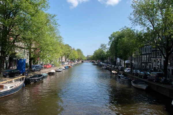 在阿姆斯特丹的瓦伦韦斯胡斯卢瓦桥观看荷兰 2021年8月23日 — 图库照片