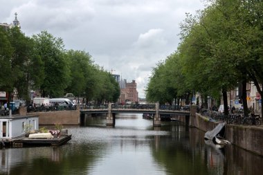 Amsterdam 'daki Bantammerbrug Köprüsünden Görüntü Hollanda 18-8-2021
