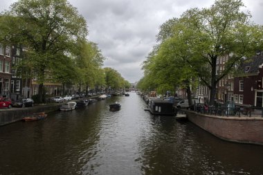 Amsterdam 'daki De Duifbrug Köprüsü' nden Hollanda 2-9-2021