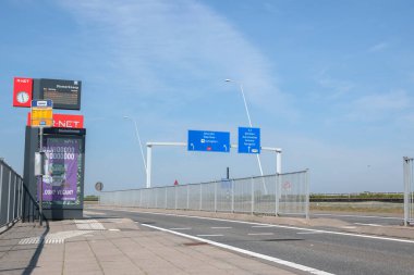 Diemen 'deki Otobüs Durağı Diemerknoop 8 Mayıs Hollanda 2020
