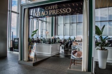 Osaka Japonya Harukas Binası 'nda Caffe Ciao Presso 2016