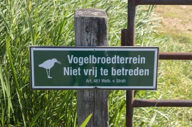 Uitdam 'daki Billboard Kuş Üretim Alanı Hollanda 6-8-2020