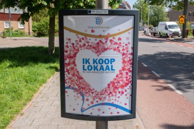 Diemen 'de 8 Mayıs 2020' de bu Corona zamanlarında yerel reklam panoları satın alındı.