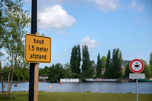 Billboard Håll Meter Avstånd Somerlust Park Amsterdam Nederländerna 2020 — Stockfoto