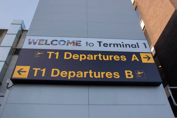 Billboard Welcome Terminal Airport Manchester England 2019 — Stock Photo, Image