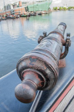 Hollanda 2018 Scheepvaartmuseum 'daki Doen VOC gemisindeki rahibin detayları.