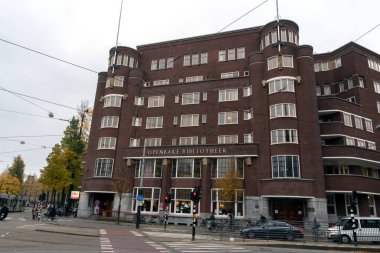 Amsterdam 'daki Roelof Hartplein Sokağı Halk Kütüphanesi Hollanda 15-11-2019