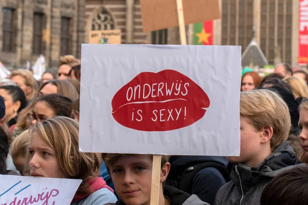 Carteleras Manifestación Por Una Mejor Educación Noviembre Dam Square Amsterdam —  Fotos de Stock