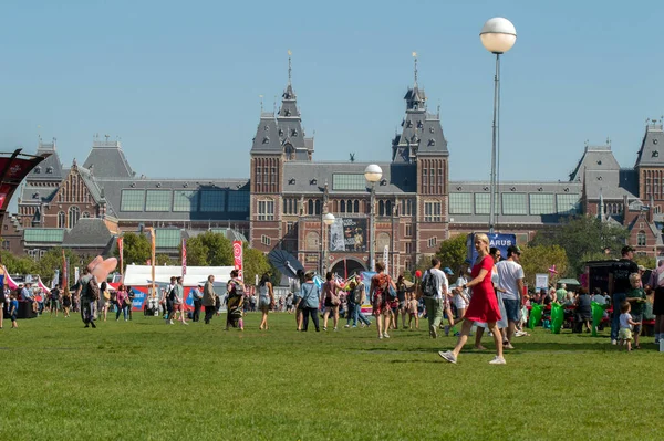 Halk Festivali Nde Kalabalık Amsterdam Uitmarkt 2019 — Stok fotoğraf