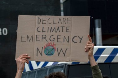 Amsterdam 'daki Gustav Mahlerplev' deki Soykırım İsyan Grubu 'nun 2. gün İklim Gösterisi Hollanda 2019
