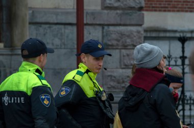 Hollanda, Gustav Mahlerpley 'deki Soykırım İsyan Grubu' nun İklim Gösterisi 'nde 2. Gün Polisi İş Başında.