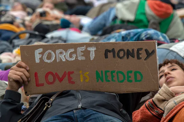 Dzień Protestujący Gustav Mahlerplein Przed Budynkiem Abn Amro Bank Amsterdam — Zdjęcie stockowe