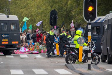 Hollanda 2019, Amsterdam 'daki Yok Olma İsyanı İsyan Grubunun İklim Gösterisinde Grup Protestosu
