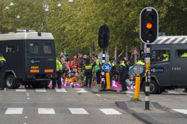 Hollanda 2019, Amsterdam 'daki Yok Olma İsyanı İsyan Grubunun İklim Gösterisinde Grup Protestosu