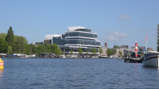 Amsteldok Building Seen Amstel River Amsterdam Nederländerna Maj 2020 — Stockvideo