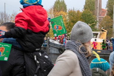 Sinterklaas 'ın Hollanda 2019' da Diemen 'e varmasını Bekleyen Grup