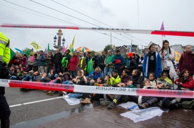 Hollanda 2019, Hollanda 'daki Soyu Tükenen İsyan Grubu' nun İklim Gösterisinde İzinsiz Girme İşareti Yok