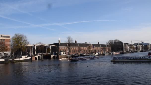 Canal Cruise Boats Hermitage Amsterdam荷兰 — 图库视频影像