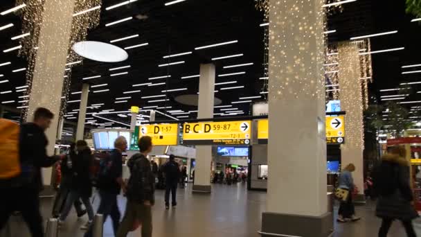 Возле Ворот Аэропорта Схипхол Нидерландах Прогремел Взрыв — стоковое видео