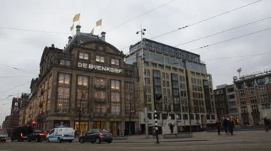 Amsterdam 'daki Bijenkorf Binası Hollanda 2020