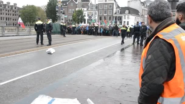 荷兰阿姆斯特丹镇压叛乱集团的示威2019年 — 图库视频影像