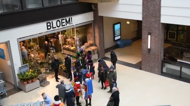 Sinterklaas Diemerplein Shopping Mall Diemen Нідерланди 2019 — стокове відео