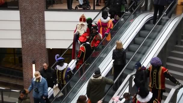 Sinterklaas Escalator Diemen Нідерланди 2019 — стокове відео