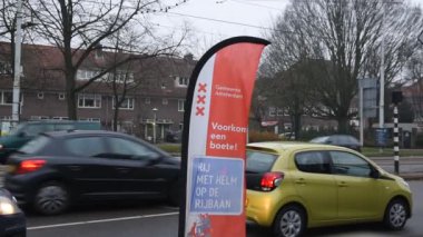 Amsterdam 'daki Mopedler için Yeni Kurallar Hollanda 2019