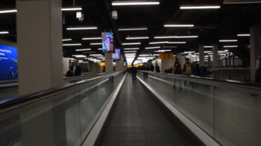 Schiphol Havaalanında Yatay Asansör Hollanda 2019
