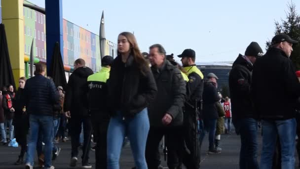Johan Cruijff Arena Polis Grubu Hollanda 2020 — Stok video