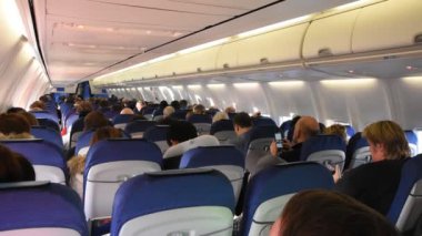 Bir KLM uçağının içinde Manchester Havaalanı İngiltere 2019