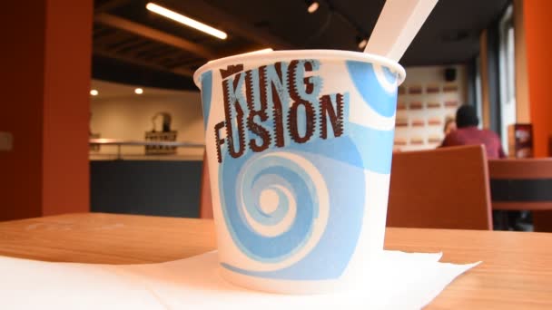 King Fusion Jégkrém Burger Kingnél Amszterdamban Hollandia 2020 — Stock videók