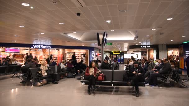 Lounge Manchester Airport England 2019 — стокове відео