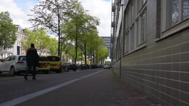 Nieuwe Achtergracht Met Het Ggd Gebouw Amsterdam Mei 2020 — Stockvideo