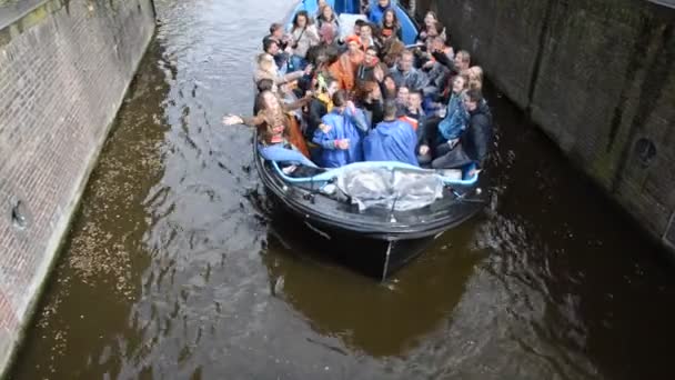 최후의 암스테르담에서 항해하는 사람들 네덜란드 2019 — 비디오