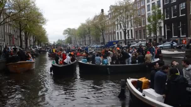 Menschen Auf Einem Boot Königstag Amsterdam Niederlande 2019 — Stockvideo