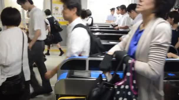 Mensen Passeren Bij Check Hiroshima Japan 2016 — Stockvideo