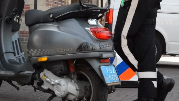 Policyjne Skutery Pomiarowe Granicy Prędkości Asmterdamie Holandia 2019 — Wideo stockowe