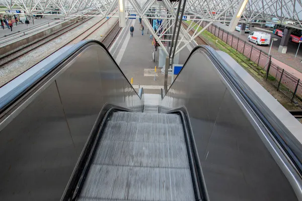 Fahrstuhl Bahnhof Zaandam Niederlande 2019 — Stockfoto