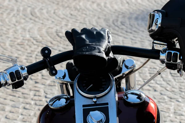 Close Helm Gloves Amsterdam Netherlands 2020 — Fotografia de Stock