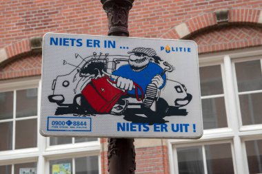 Amsterdam 'da Komik Hırsızlığa Karşı İşareti 24-2-2021