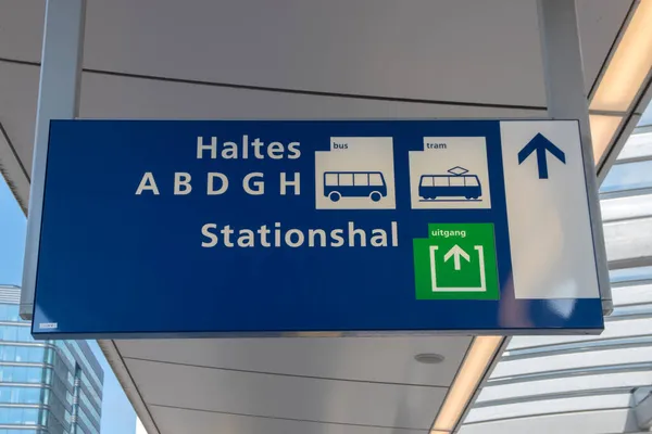 Anfahrt Schild Stationshal Hauptbahnhof Utrecht Niederlande 2021 — Stockfoto